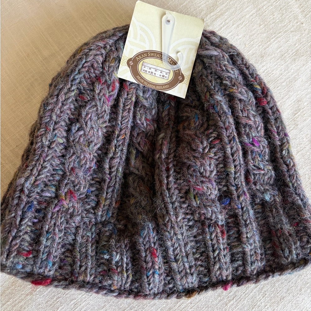 Aran Sweater Market 100% wool